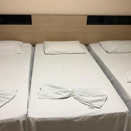 Oyo Hotel Melo アラピラカ エクステリア 写真