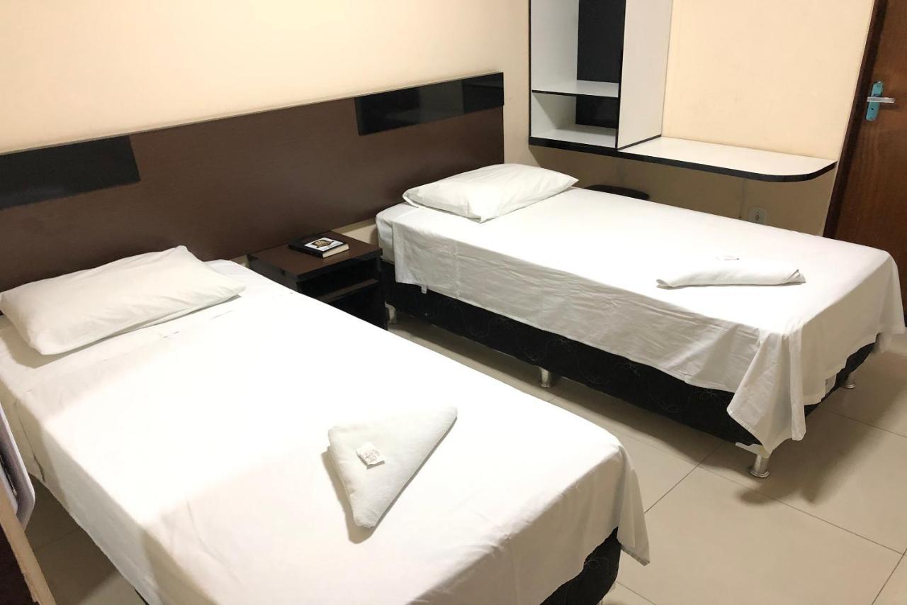 Oyo Hotel Melo アラピラカ エクステリア 写真